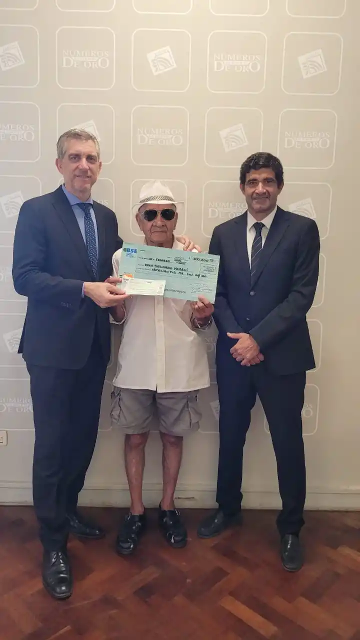 GENEROSO. Bernardo repartirá la plata que ganó con su familia; tiene cinco hijos, y varios nietos y bisnietos.