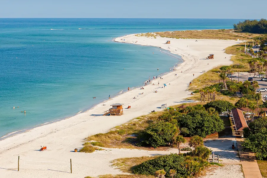 CERCA DE MIAMI. La Siesta Beach es un destino recomendado para visitar en Florida. / AIRBNB