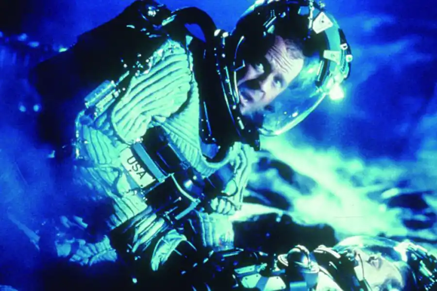 EN EL CINE. Bruce Willis en la película “Armaggedon”.