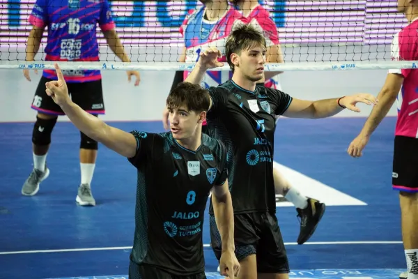 Tucumán de Gimnasia fue uno de los últimos pasajeros; el domingo será para disfrutar del mejor vóley en Monteros