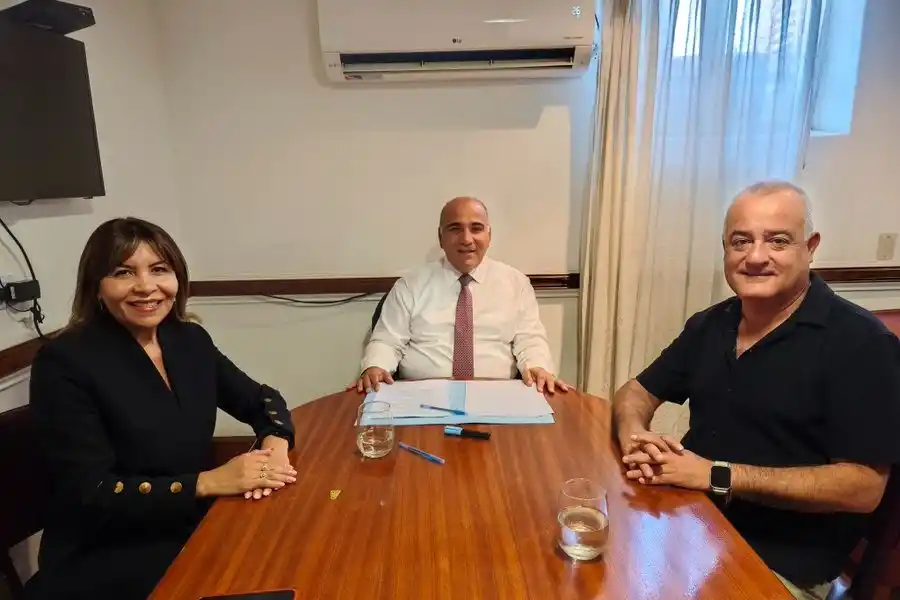 Tucumán: una semana de reuniones con interpretaciones políticas