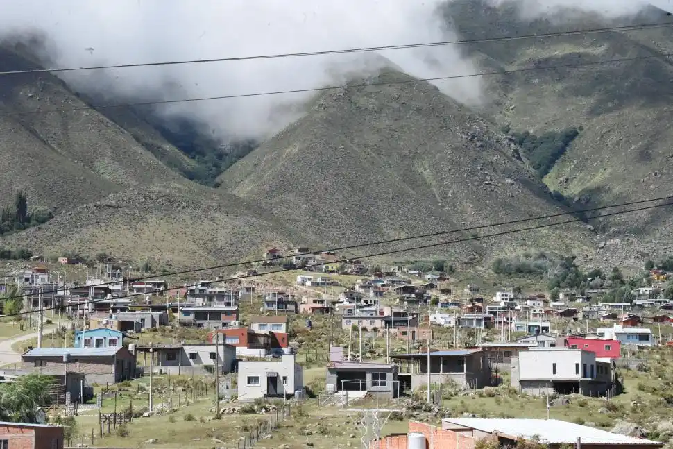 URBANIZADO. Los barrios ubicados junto a la planta de residuos.