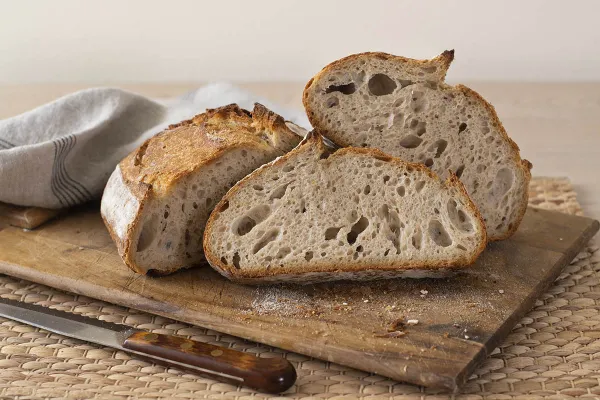 La receta sencilla del pan que mejora la digestión y reduce los niveles de glucosa