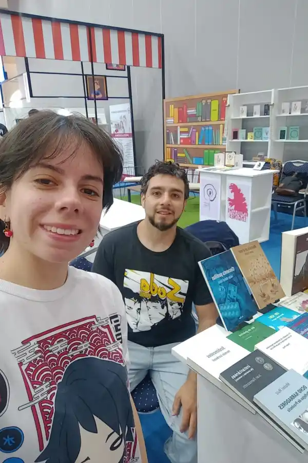 LIBRERAS #1: Librehada, de Lourdes Jiménez Ortíz