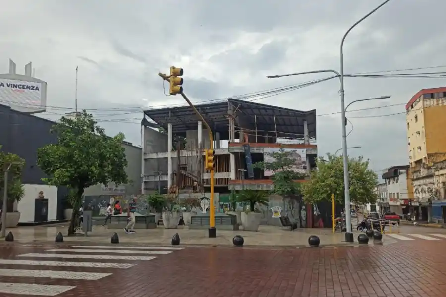 EN OBRA. La remodelación del Centro Cultural comenzó el año pasado.