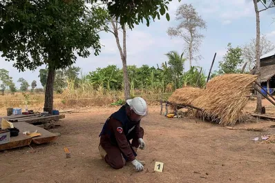 Dos niños murieron por la detonación de una bomba de 25 años de antigüedad