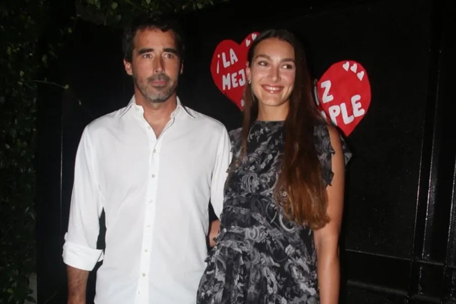Nacho Viale junto a su novia Lucía.