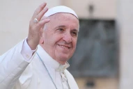 Vaticano: “Francisco piensa que lo importante es su disponibilidad para darse en cuerpo y alma”
