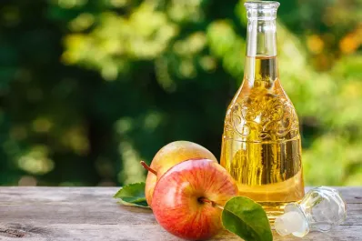 ¿Qué efectos tiene el vinagre de manzana en la salud de los riñones?