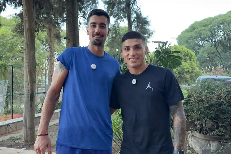 AMISTAD CERCANA. Tomás Farjat y Mateo Coronel en Las Lomitas.