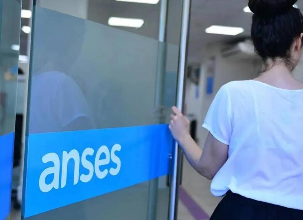 Atención madres AUH: esta es la fecha limite para cobrar $43.000 extra en Anses