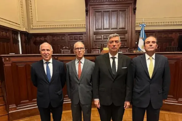 Corte Suprema nacional: Horacio Rosatti le tomó juramento a Manuel García-Mansilla