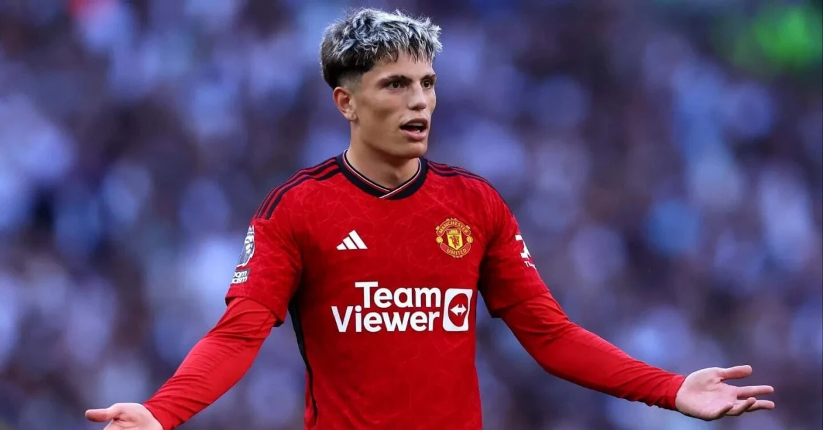 La increíble sanción que recibió Alejandro Garnacho en Manchester United