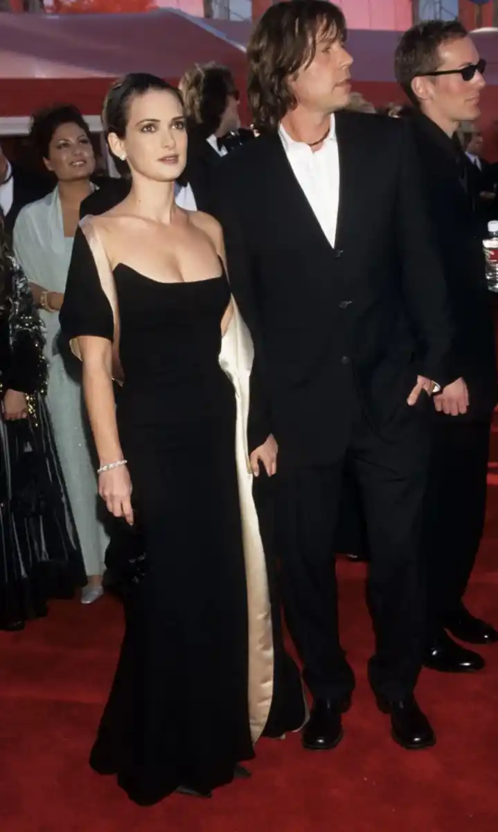 2000: Winona Ryder en un vestido de Pauline Trigére de los años 40