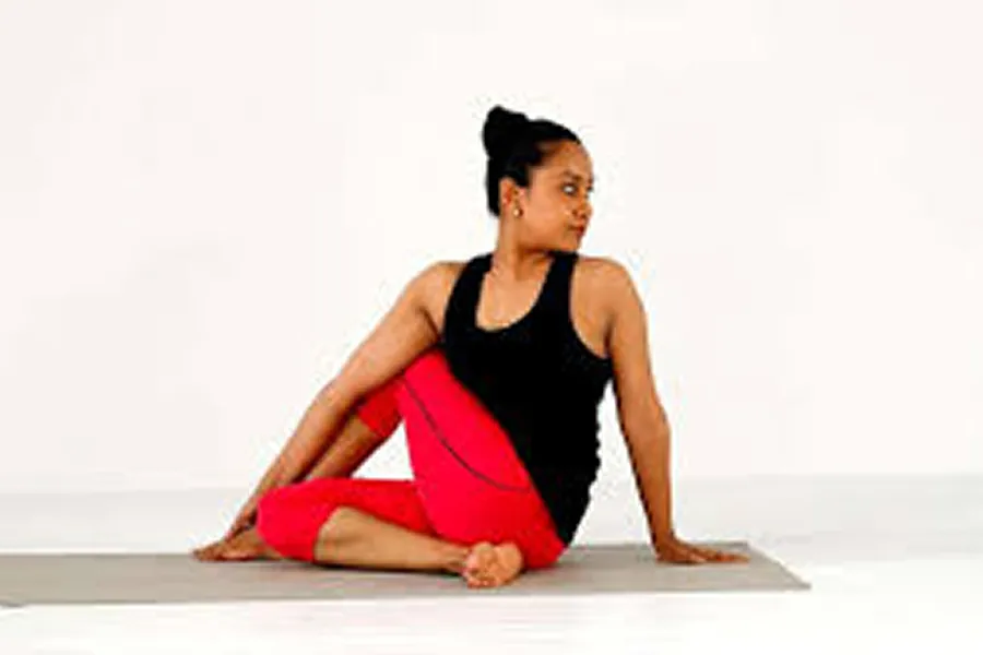 Cinco posturas de yoga antiinflamatorias para tener un vientre plano