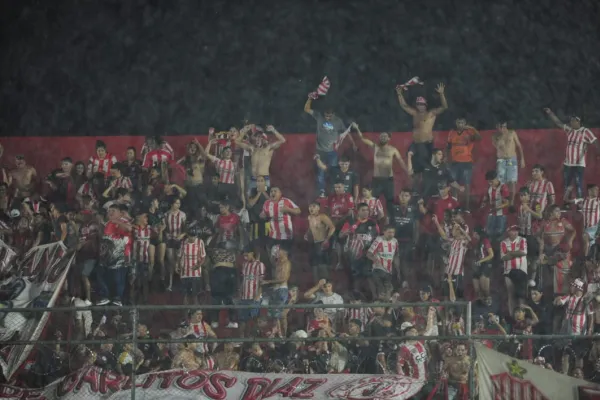 Con lluvia, rayos y suspensión San Martín de Tucumán y Güemes empataron 1-1 en La Ciudadela