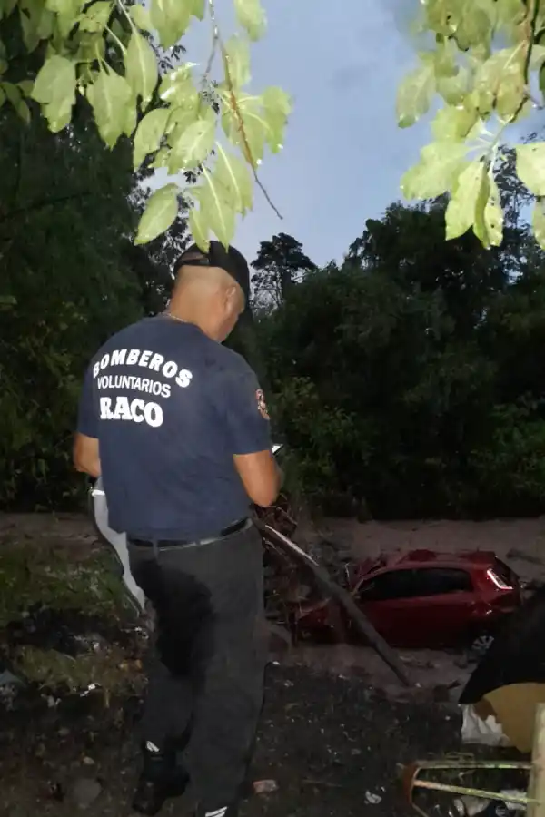 Crecida del río de Raco: un vehículo atrapado y sin víctimas