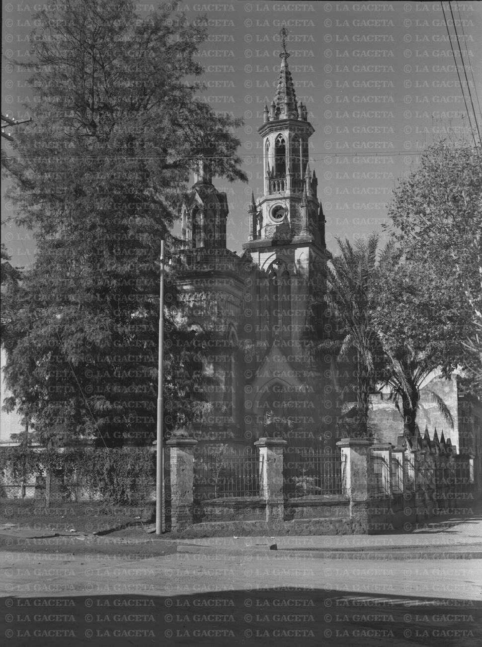 Recuerdos fotográficos: la cara joven de la capilla