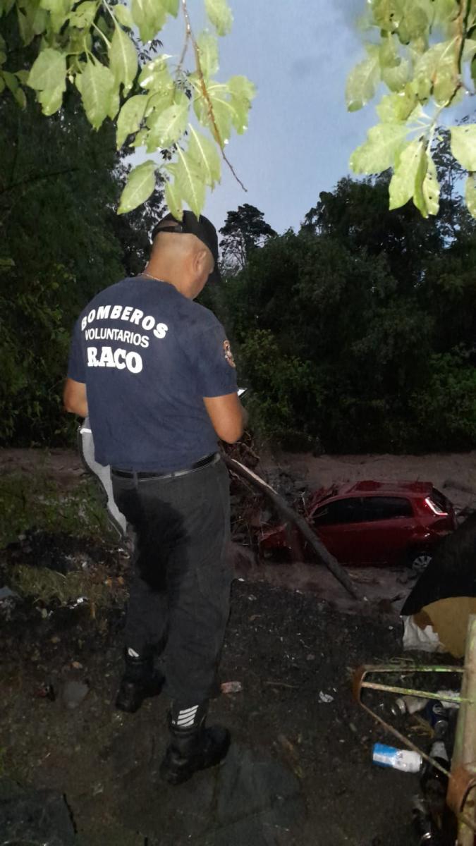 Crecida del río de Raco: un vehículo atrapado y sin víctimas