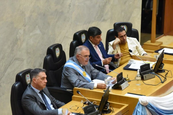 Apertura de sesiones: seguridad, orden fiscal y educación, los ejes expuestos por Jaldo