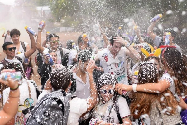 Último Primer Día (UPD): el ritual que desborda a padres