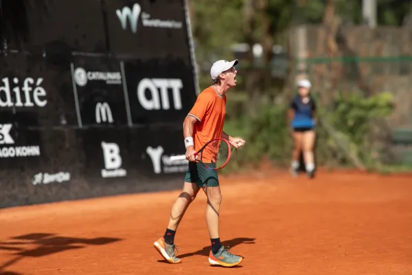 El campeón del torneo de tenis internacional que se jugó en Tucumán sigue de racha: ganó en su debut en un Challenger