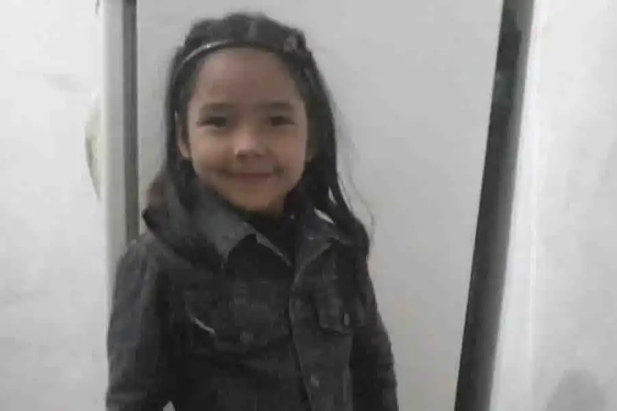 VÍCTIMA. Kiara Caro (7) estuvo con su madre antes de fallecer.
