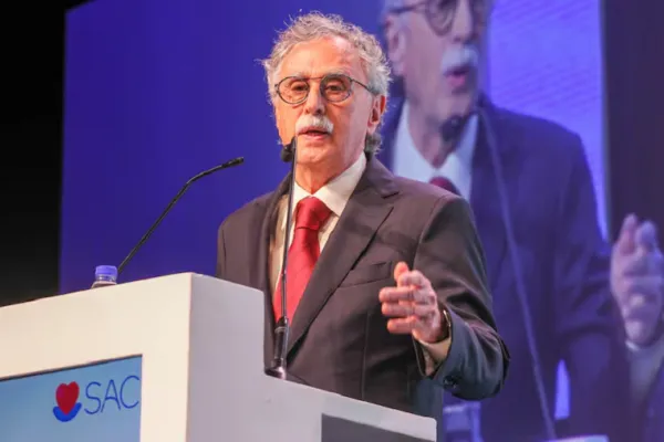 Residencias: Defender el mérito es garantizar la calidad médica, dijo el ministro de Salud