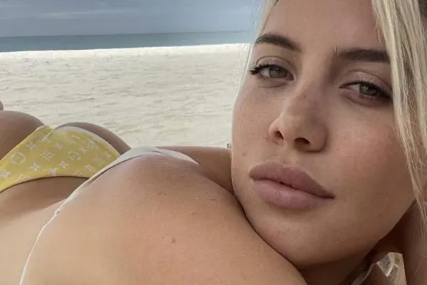 Wanda Nara publicó selfies íntimas por error y tuvo que eliminarlas
