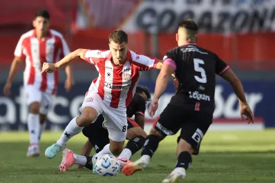 San Martín de Tucumán tenía la victoria, pero se le escurrió entre los dedos