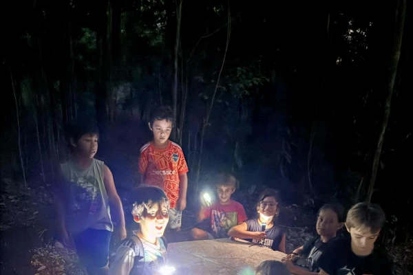 Trekking nocturno: el encanto de hacer ejercicios bajo las estrellas