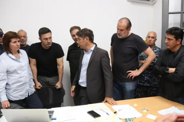 Emergencia en Bahía Blanca: Kicillof, Bullrich y Petri coordinan acciones, en medio de una polémica