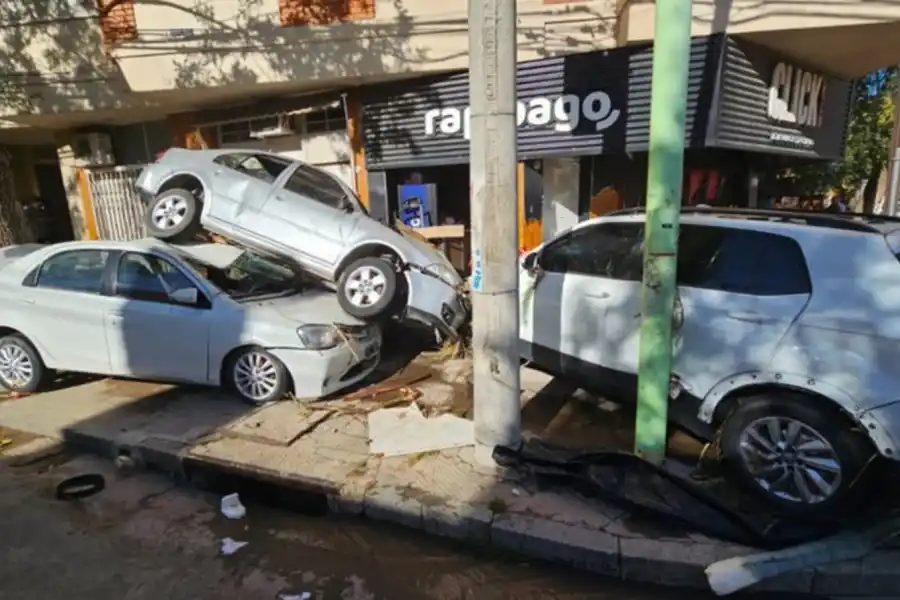 El día después en Bahía Blanca. FOTOS: LA NUEVA PROVINCIA
