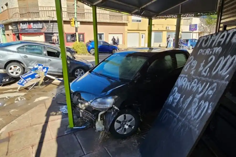 Emergencia en Bahía Blanca: Kicillof, Bullrich y Petri coordinan acciones, en medio de una polémica