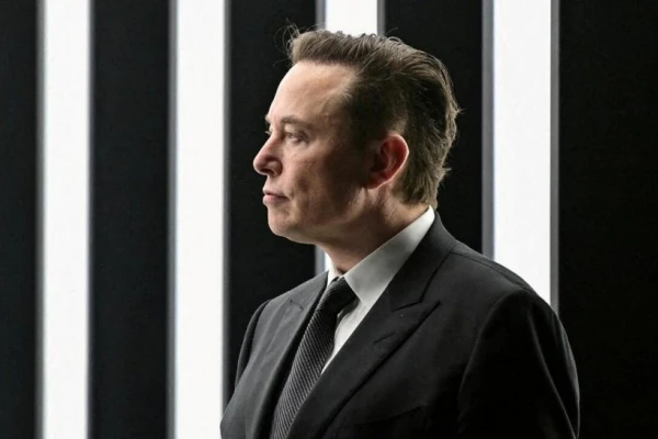 Elon Musk y un aroma a almizcle