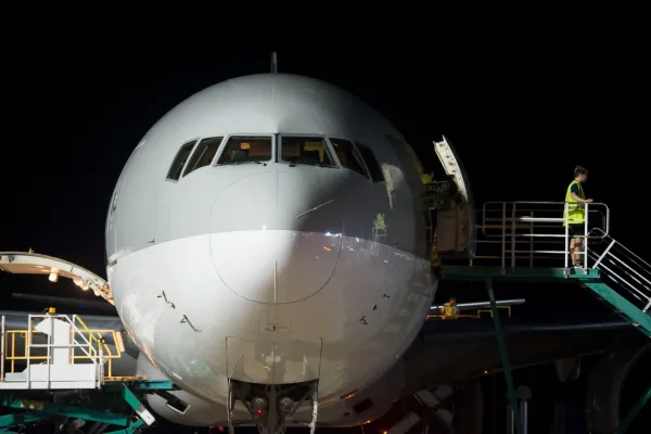 ¿Por qué los aviones del Moto GP aterrizan en Tucumán y no en Termas de Río Hondo?