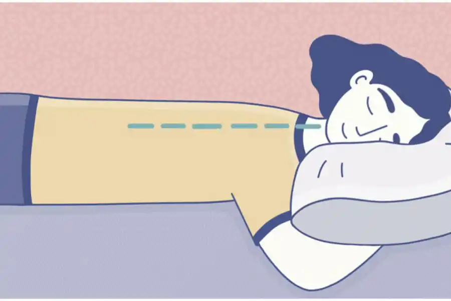 Los expertos indican que lo mejor es dormir con almohada.