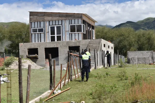 Iniciaron los desalojos en El Mollar: la fiscal de Estado dio detalles del proceso judicial