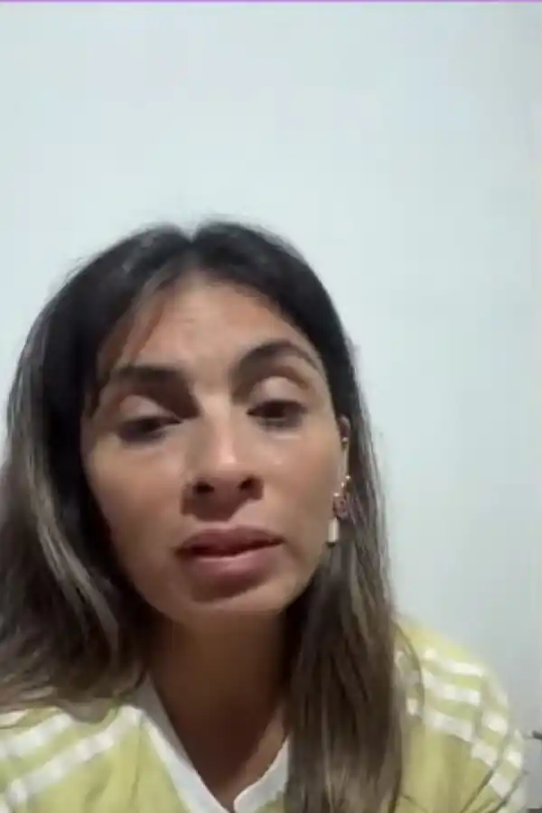 SALVADORA. Luciana, una de las enfermeras que trasladó a los bebés