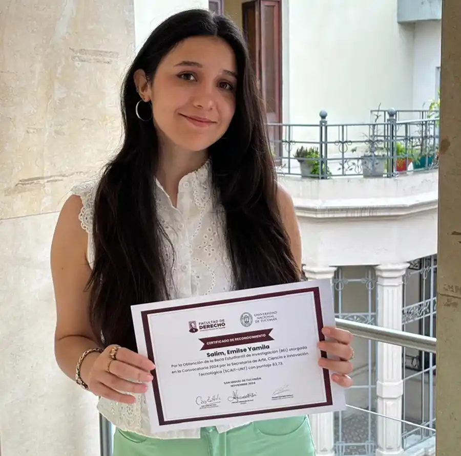 RECONOCIDA ESTUDIANTE. Emilse es una estudiante destacada de la Facultad de Derecho de la UNT. / EMILSE SALIM
