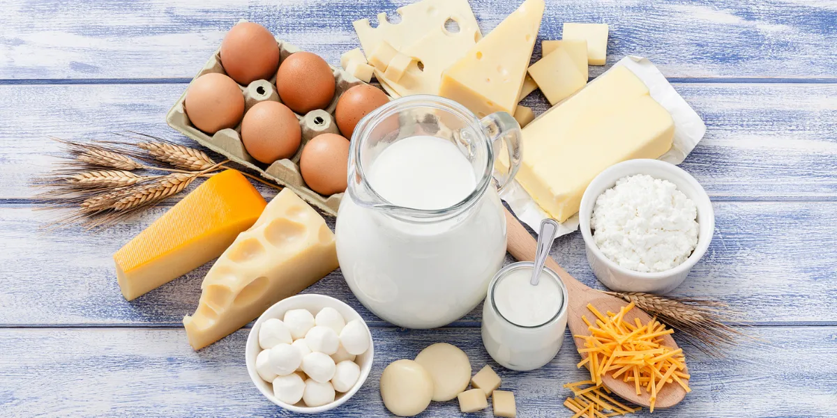 Los huevos y la leche son una de las opciones más comunes entre quienes no desean comer proteína animal.