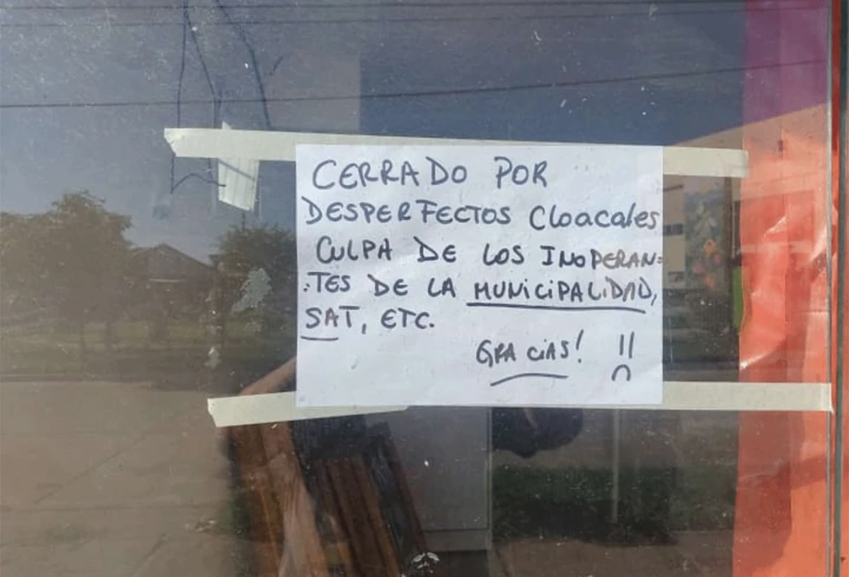 En Alberdi, vecinos reclaman el colapso del sistema de cloacas