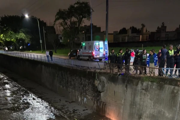 Esquina crítica: denuncian múltiples accidentes en el cruce de San Juan y Camino del Perú
