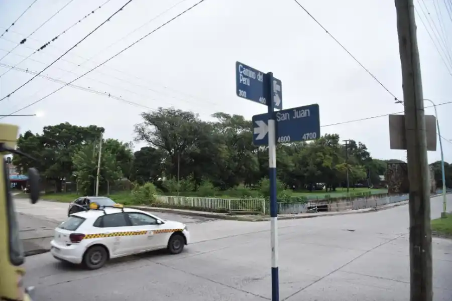 CAOS VEHICULAR. La mayoría de los accidentes ocurren en hora pico.