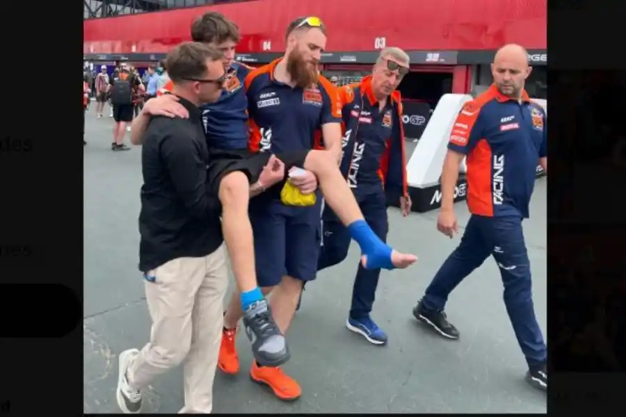 El tobillo izquierdo, la principal zona afectada en Perrone tras la aparatosa caída que lo sacó de carrera