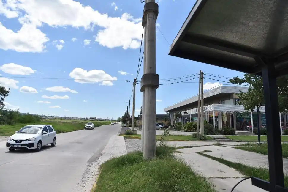 COMERCIAL. En los últimos tiempos se abrieron varios locales en la avenida