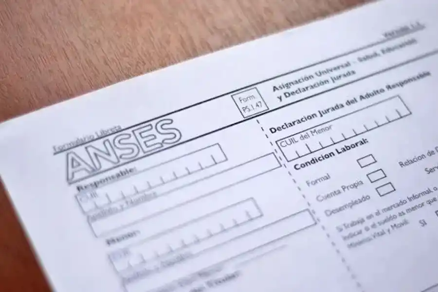 La libreta AUH necesaria para cobrar el 20% retendio de la asignación.