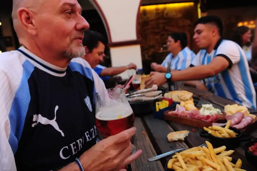 AFORTUNADOS. Los socios que disfrutaron de la jornada fueron seleccionados mediante un sorteo.