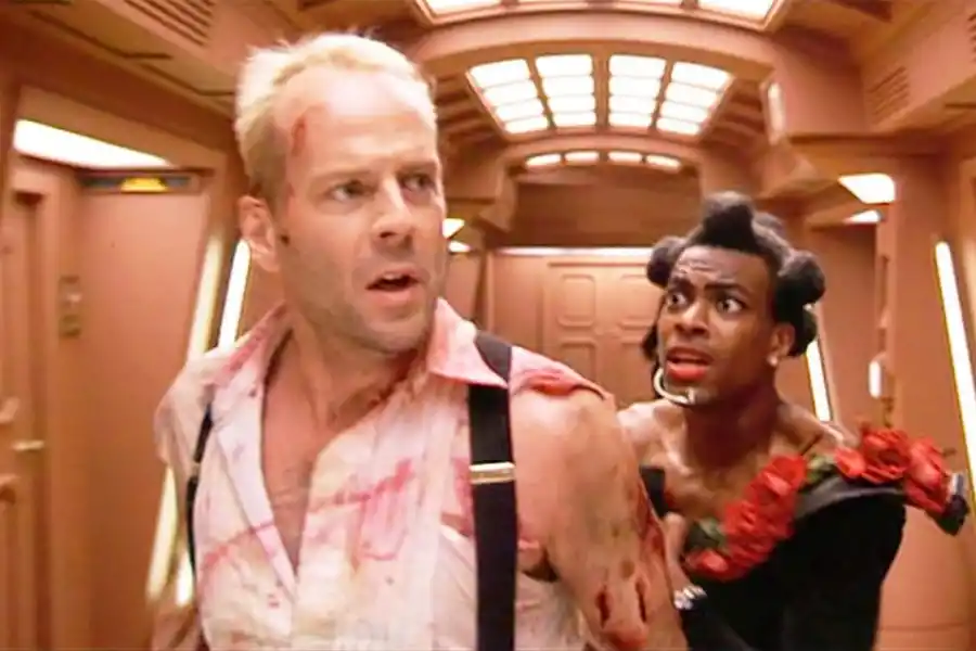 RUBIO. Para “El quinto elemento”, Willis mostró un nuevo look.