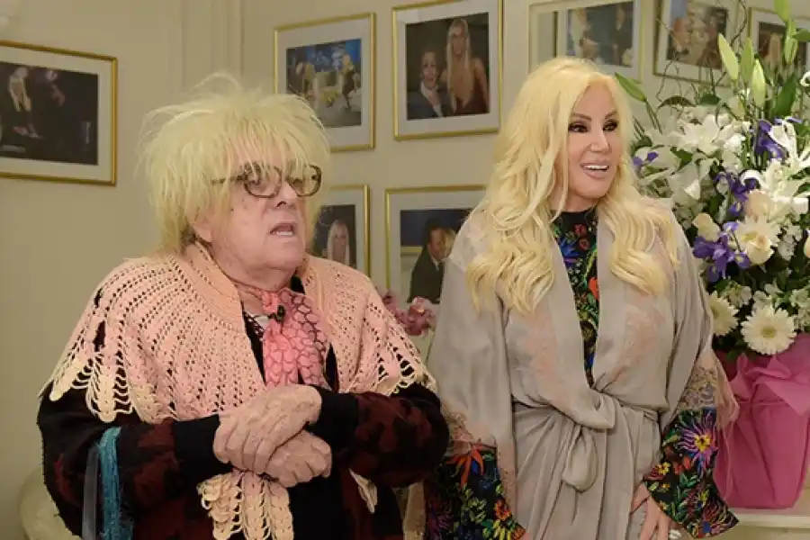 EL LIVING INCÓMODO. La abuela interroga a Susana Giménez